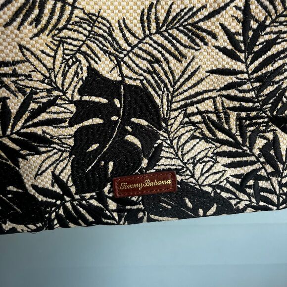 Tommy Bahama Palm Beach Floral Embroidered Linen Tote Bag White (Broken Zipper) - Picture 5 of 11